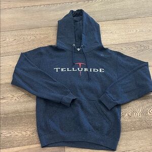 Telluride sweatshirt size small. I’d say it’s a generous small.